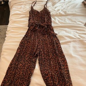 American Eagle chetah print pantsuit